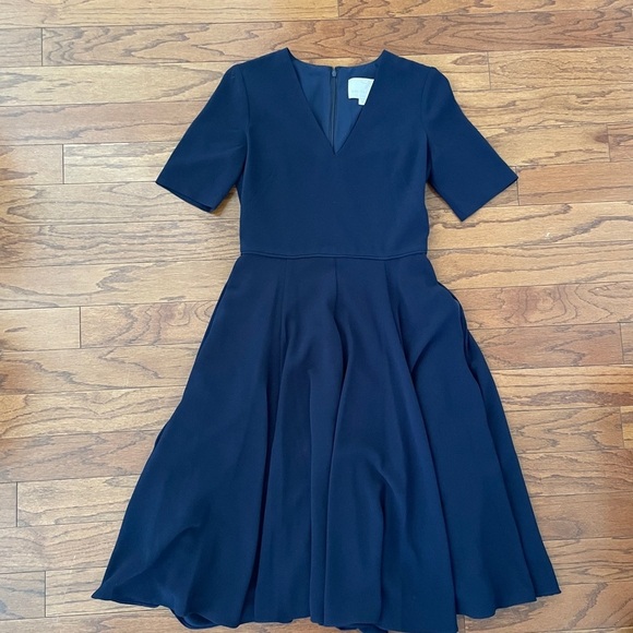 Gal Meets Glam Navy Flare Dress NWT Size 2 - Picture 3 of 7